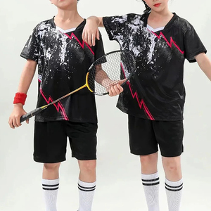 Uniforme de Tenis de Alta Calidad a Precio Razonable, Uniforme de Tenis Transpirable y Cómodo Hecho en Pakistán - Product Image 4