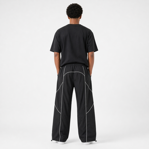 Pantalon de survêtement ample en polyester imperméable et coupe-vent pour homme, avec logo brodé personnalisé et passepoil tendance de haute qualité - Product Image 4