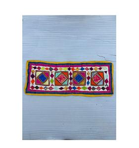 ผ้าปะติดปักลายวินเทจทำมือ – แผงผ้าตกแต่งสไตล์โบโฮหลากสี - Product Image 1