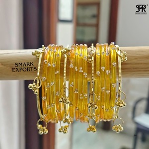 SMARK EXPORTS Juego de Brazaletes de Cristal Kashmiri Dorado Hechos a Mano de Primera Calidad, Ghungroo, Joyería Étnica Tradicional para Novias, 16 Piezas para Mujer - Product Image 3