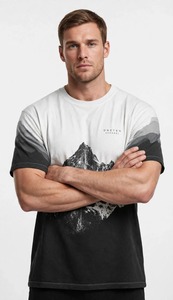 ONETEN APPAREL T-shirt à col rond pour homme, noir et blanc, imprimé photo de montagne, manches courtes - Product Image 6