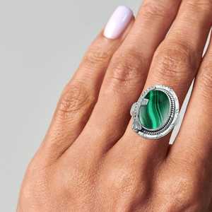 Bague en malachite verte naturelle la plus vendue, ovale, sertie de cabochons, certifiée, élégante, de créateur, cadeau d'anniversaire pour femme, solide - Product Image 3