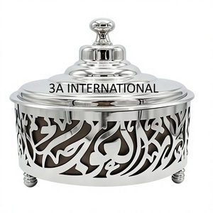 Casserole ronde blanche avec couvercle et base en bois, design moderne durable, double paroi isolée, pour servir les aliments sur la table - Product Image 4