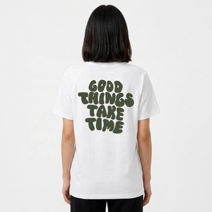 T-shirt en coton blanc pour homme imprimé « Good Things Take Time », coupe classique, col rond, manches courtes, style jersey décontracté - Product Image 5