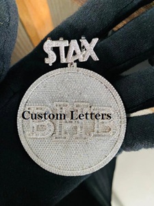 Collier personnalisé Hip Hop avec pendentif rond grand format serti de diamants Moissanite, lettre brillante, pour hommes et femmes - Product Image 4