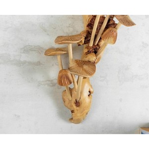 Escultura de pared de madera tallada a mano con forma de hongo, decoración rústica de madera para la sala de estar - Product Image 3