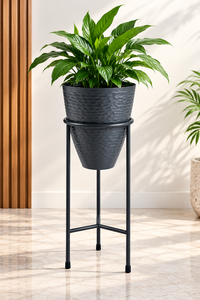 Jardinière en métal martelé noir anthracite avec support trépied, pot de fleurs texturé moderne pour intérieur, extérieur, jardin, balcon - Product Image 2