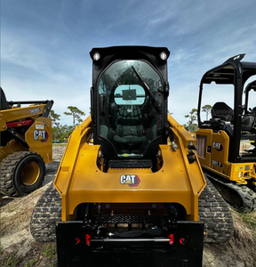 รถตักล้อยางขนาดเล็ก CAT 299D3 รุ่นใหม่ พร้อมรางยางที่แข็งแรง ทนทาน เหมาะสำหรับงานก่อสร้าง - Product Image 1