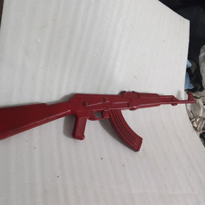 Pistola de Entrenamiento de Artes Marciales Venam, Fabricada con Plástico y Goma Moldeados por Inyección |   Directo de Fábrica, Duradero, Capacidad de 2 KG, Personalizable - Product Image 4