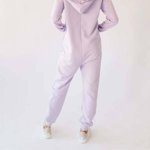 ชุดนอนแฟชั่นสตรีทสไตล์สำหรับผู้ใหญ่ แบบจั๊มสูท ผ้าฟลีซ อุ่นสบายสำหรับฤดูหนาว ลายการ์ตูนน่ารัก สั่งผลิตได้จำนวนมาก (OEM) - Product Image 5