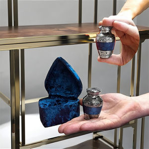 Exportateur de confiance d'aluminium léger fabriqué de belles urnes souvenir design à prix minimal - Product Image 5