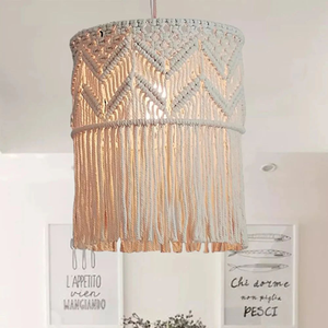 Lampe suspendue en macramé faite à la main avec pompons, style bohème, luminaire de plafond pour salon, décoration intérieure, design géométrique - Product Image 2