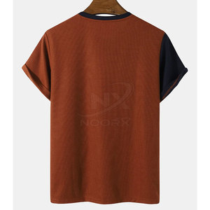 T-shirt pour homme rouge à manches régulières, col rond, imprimé sérigraphié motif abstrait, coupe oversize, en maille formelle, polyester/coton, séchage rapide - Product Image 2