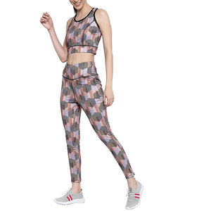 Conjunto de Yoga para Mujer de Primera Calidad, Conjunto de Yoga para Mujer Más Vendido, Ropa de Moda, Conjunto de Yoga para Mujer - Product Image 3