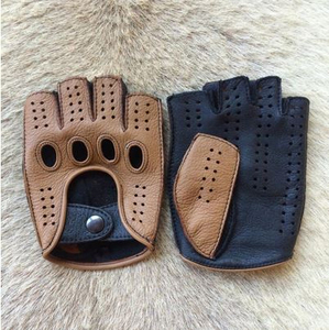 Unisex Gym Gloves for Weight Lifting Customized Logo Fingerless Workout Gloves Protective Features OEM Packaged Fitness Gloves - Product Image 1