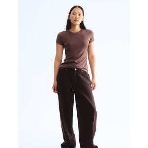 Camiseta ajustada para mujer, silueta delgada, tela elástica, top informal favorecedor para uso diario, pieza básica de moda con estilo. - Product Image 3