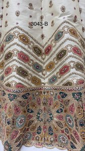 Lehenga Choli de Seda Slub Premium para Novia con Bordado Gotta Patti Dori Zari, Trabajo de Espejo Real y Dupatta de Malla Suave para Boda - Product Image 4