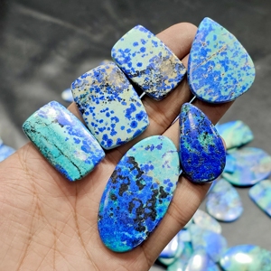 Lote de cabujones de azurita natural azul para la fabricación de joyas, tamaño libre, venta al por mayor - Product Image 2