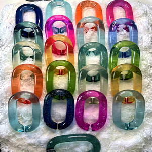 Eslabones de Cadena de Resina Coloridos, Escultura Artística, Decoración de Moda para el Hogar, Impermeable, Forma Irregular, Artesanía Hecha a Mano, Modelado Manual - Product Image 1