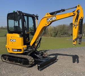 Excavadora de orugas mini JCB 26C-1 usada 2026, máquina de excavación hidráulica de 4 toneladas con caja de cambios, motor y bomba de alta eficiencia, 4 años de garantía. - Product Image 1