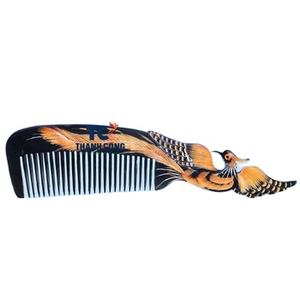 Peigne en corne naturel de haute qualité: qualité supérieure, fabriqué au Vietnam avec gravure de logo en option pour des cadeaux personnalisés. - Product Image 3