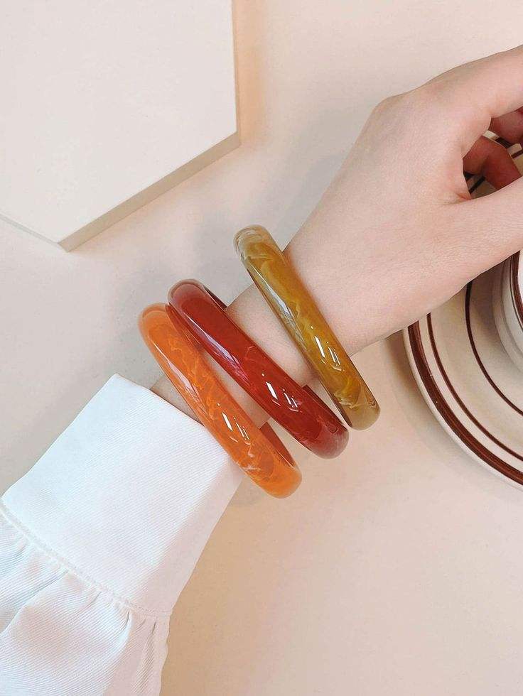 IDENTIQUE À L'IMAGE