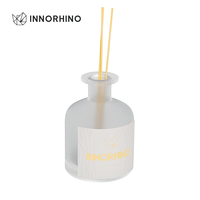 Botella difusora de coche de vidrio esmerilado de lujo con cañas para aromaterapia | Tarro ambientador elegante personalizado INNORHINO