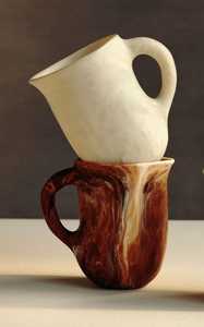 Carafe à eau en résine Luminara Luxe, artisanale, en époxy, avec un design élégant de couleur bordeaux, pour la décoration de table - Product Image 3