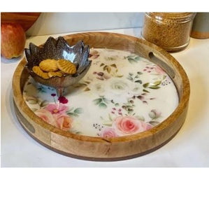 Bandeja Redonda con Diseño Grabado, Suministros para Restaurantes y Hoteles, Bandeja de Madera para Servir Café, Té y Pan con Acabado Esmaltado - Product Image 2