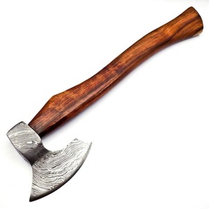 Hache en acier Damas forgée à la main avec manche en bois, pour la survie en plein air et la chasse. Hache en acier Damas à vendre à bas prix. - Product Image 5