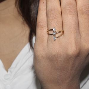 Bague pour femme en moissanite scintillante taille marquise sculpturale 0,44 carats, sertie à griffes classiques, plaquée rhodium, en or 10K 14K 18K, alliance éternité - Product Image 2