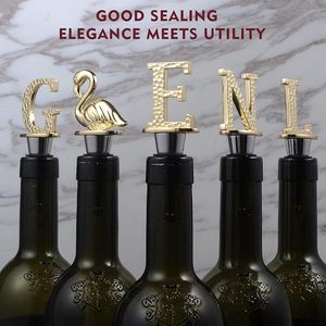 Tapón de Botella de Vino de Metal con Letra E Dorada y Sello Acanalado para Almacenamiento de Vino - Product Image 5