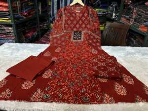 ชุดอาบายะห์สีดำแบบมีเลเยอร์ ไซส์ใหญ่ ชุดยาวแบบอิสลาม คอเหลี่ยม เสื้อผ้าสตรีชาวมุสลิม - Product Image 5