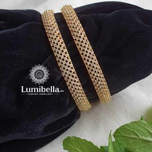 AD Style Fashion Pearl <b>Bangles</b>-<b>Copper</b> Brass Alloy Bezel Set Bracelets - Product Image 2