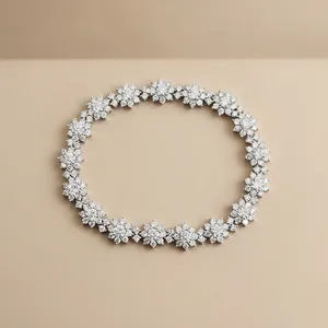 กำไลข้อมือเพชรทรงรีชุบทองคำขาว 14K ยี่ห้อ RAMDUT IMPEX ประดับเพชรเลี้ยงในห้องปฏิบัติการแบบฝังช่อง พร้อมฝาปิดแบบพับได้ รับรองโดย IGI สไตล์ฮิปฮอป - Product Image 3