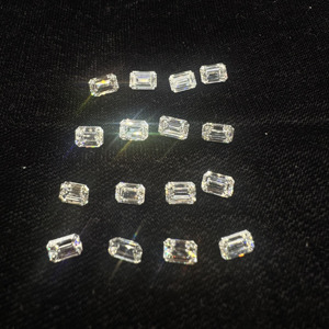 Diamant naturel de 1,00 carat, taille émeraude, blanc certifié, couleur D, pureté VVS1, pour la fabrication de bijoux - Product Image 3