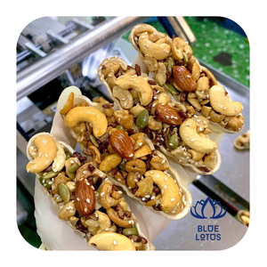 Galleta Crujiente de Nueces Mixtas Blue Lotus 2025, Snack Dulce Popular para la Hora del Té y el Desayuno - Product Image 1