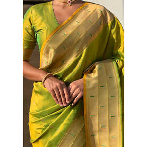 Sari en soie tissée Elite Weaves Mehandi Green Zari, spécial Gudi Padwa Paithani pour les festivals indiens et pakistanais - Product Image 1