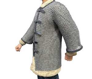 Camisa de malla medieval – Hauberk de caballero remachado de acero dulce de 9 mm para armadura de recreación - Product Image 4