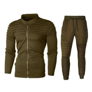 Sudadera con Capucha Roja Unisex con Cierre, Pantalones Deportivos Negros, Conjunto Deportivo Informal de Poliéster/Algodón, Color Sólido - Product Image 1