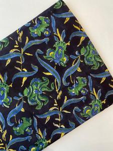 Tela de Algodón Estampada con Bloques Florales Negros, Material Ecológico para Vestidos Indios, Decoración del Hogar y Bolsos - Product Image 2