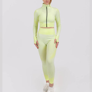 Conjuntos de Yoga Transpirables de Secado Rápido de Alta Calidad al por Mayor para Mujer con Logotipo Personalizado, Conjuntos Deportivos de Manga Corta para Gimnasio y Entrenamiento - Product Image 1