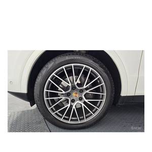 Porsche Cayenne 3.0 2024 con Caja de Cambios Automática, Asientos de Cuero, Cámara Trasera, Volante a la Izquierda, Solo con 38,324 km de Kilometraje - Product Image 5