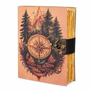 Diario de Viaje Personalizado, Hecho a Mano, con Cubierta de Cuero, Brújula de Aventura Impresa y Grabada, Cuaderno de Viaje Vintage, Libro de Bocetos, Personalizable para Exploradores - Product Image 1