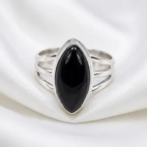 Anillo de Plata de Ley 925 con Ónix, Engaste de Bisel, Gema Negra Marquise, Anillo de Cóctel Minimalista, Joyería para Mujer - Product Image 2