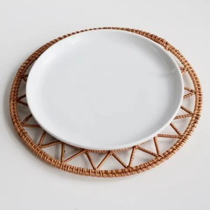 Assiette de présentation en rotin durable, dessous de plat en osier naturel résistant à la chaleur pour la salle à manger - Product Image 5