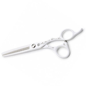 Ciseaux de toilettage professionnels blancs de haute qualité pour animaux de compagnie, en acier inoxydable, tranchants, pour droitiers, taille moyenne, avec manche en céramique et motif empreinte de patte - Product Image 6