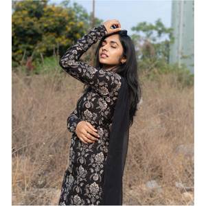 Conjunto de Blusa y Falda Larga de Chifón con Dupatta para Mujer, Marca JC, Ideal para Fiestas - Product Image 4