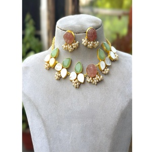 Impresionante Conjunto de Collar y Aretes de Perlas de Imitación Chapadas en Oro, Joyería de Moda para Mujer, Regalo de Boda - Product Image 1