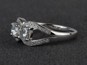 Anillo de boda de moissanita con 2 piedras, corte redondo, plata de ley, anillo de declaración simulado para mujer - Product Image 2